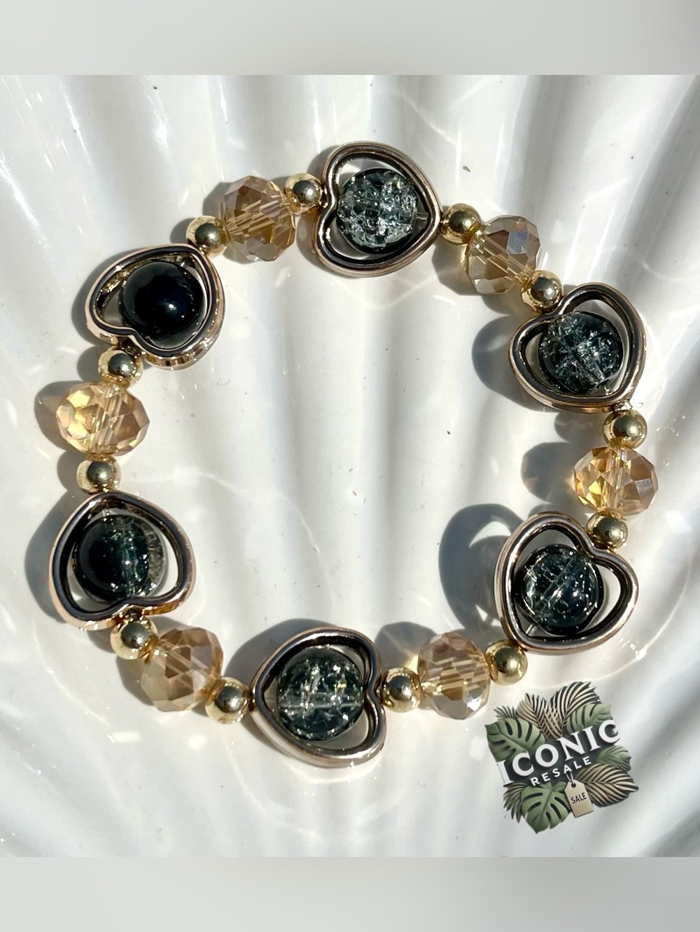 Golden Hearts Black & White Glass Beaded Bracelet NWOT